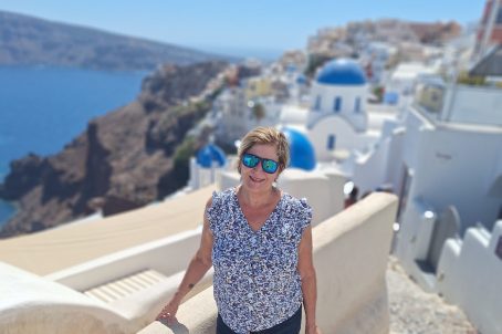 Travel advisor in Greece - Cadillac Travel